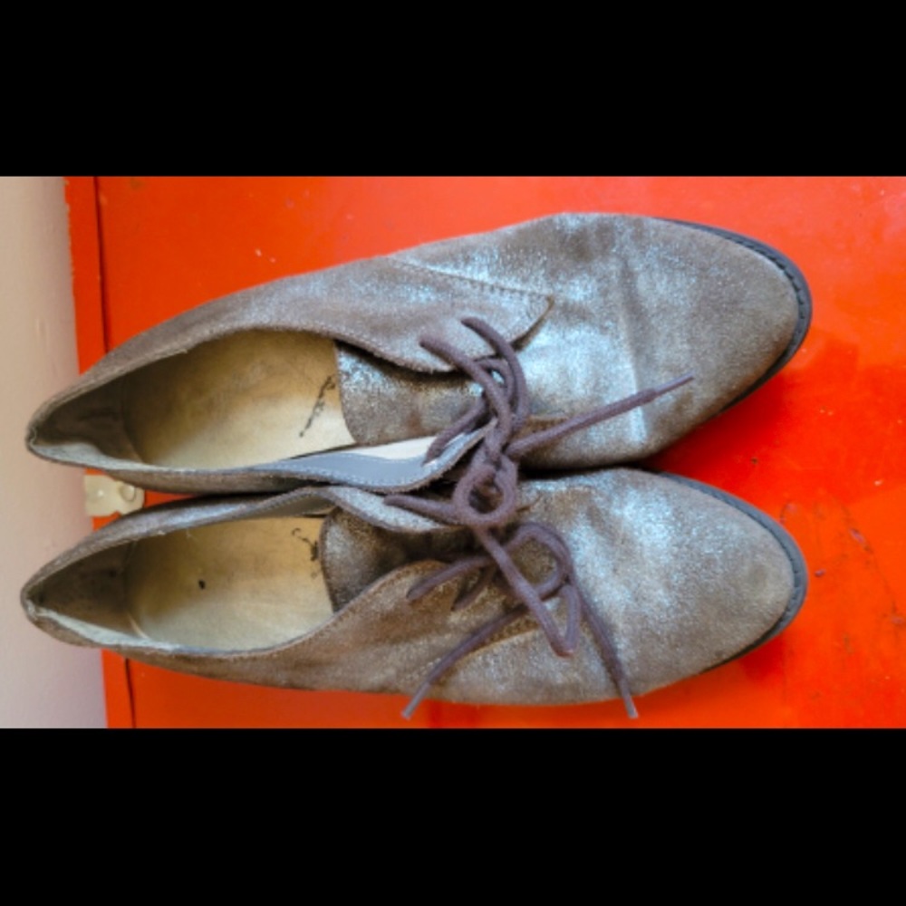 Seychelles pewter oxfords size 7